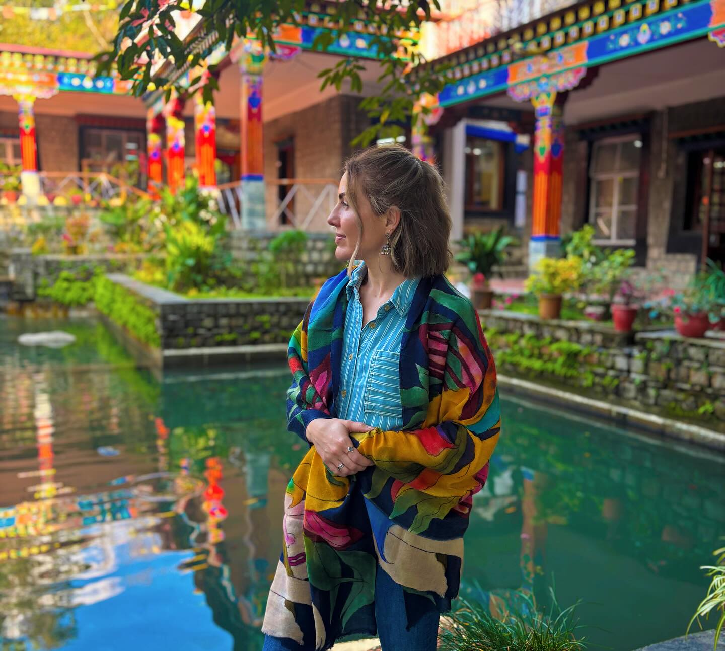 Kirsten exploring colorful architecture in India